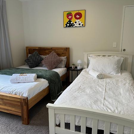 Hanleys Private Room Near Airport Франктън Екстериор снимка