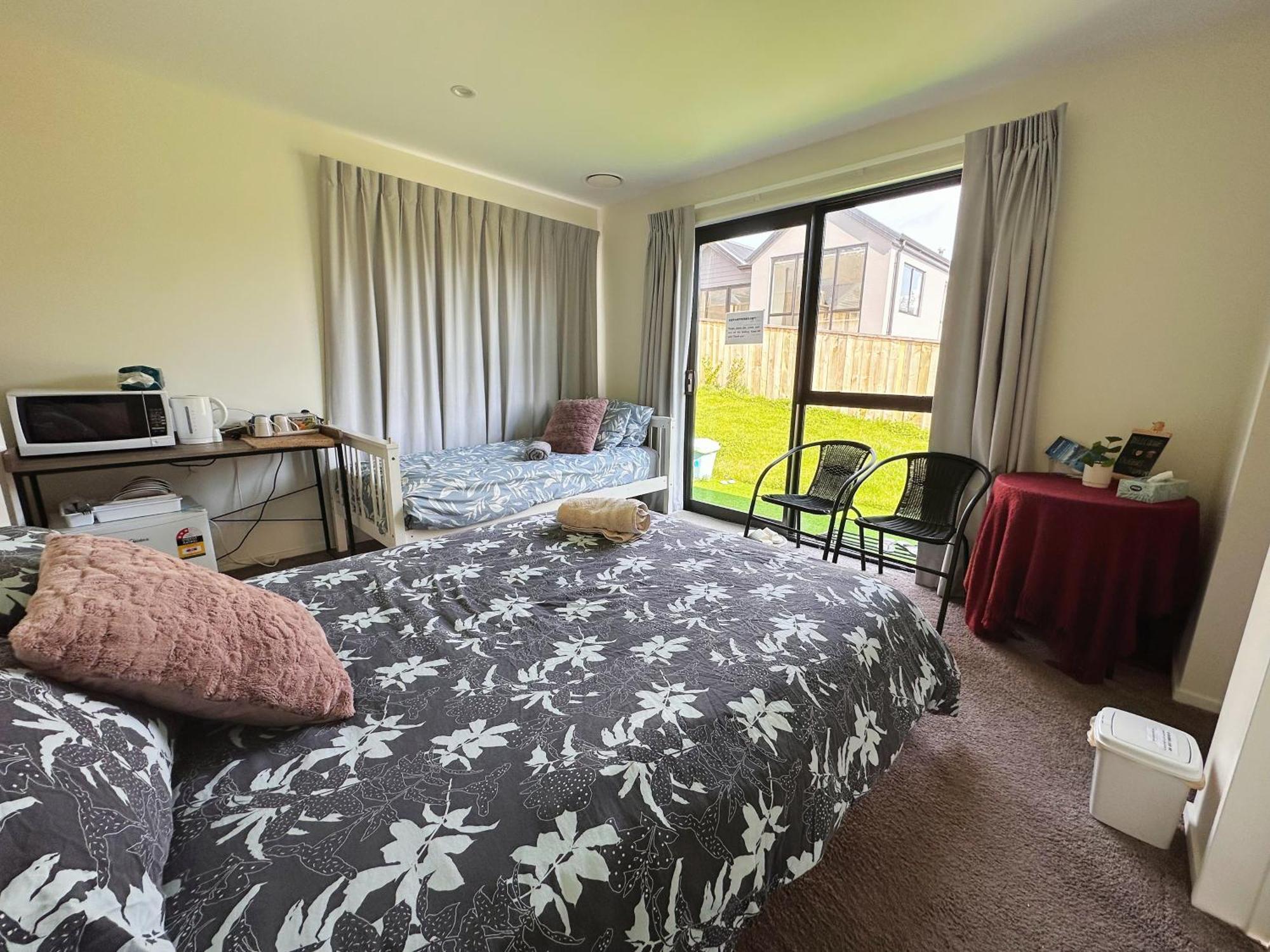 Hanleys Private Room Near Airport Франктън Екстериор снимка