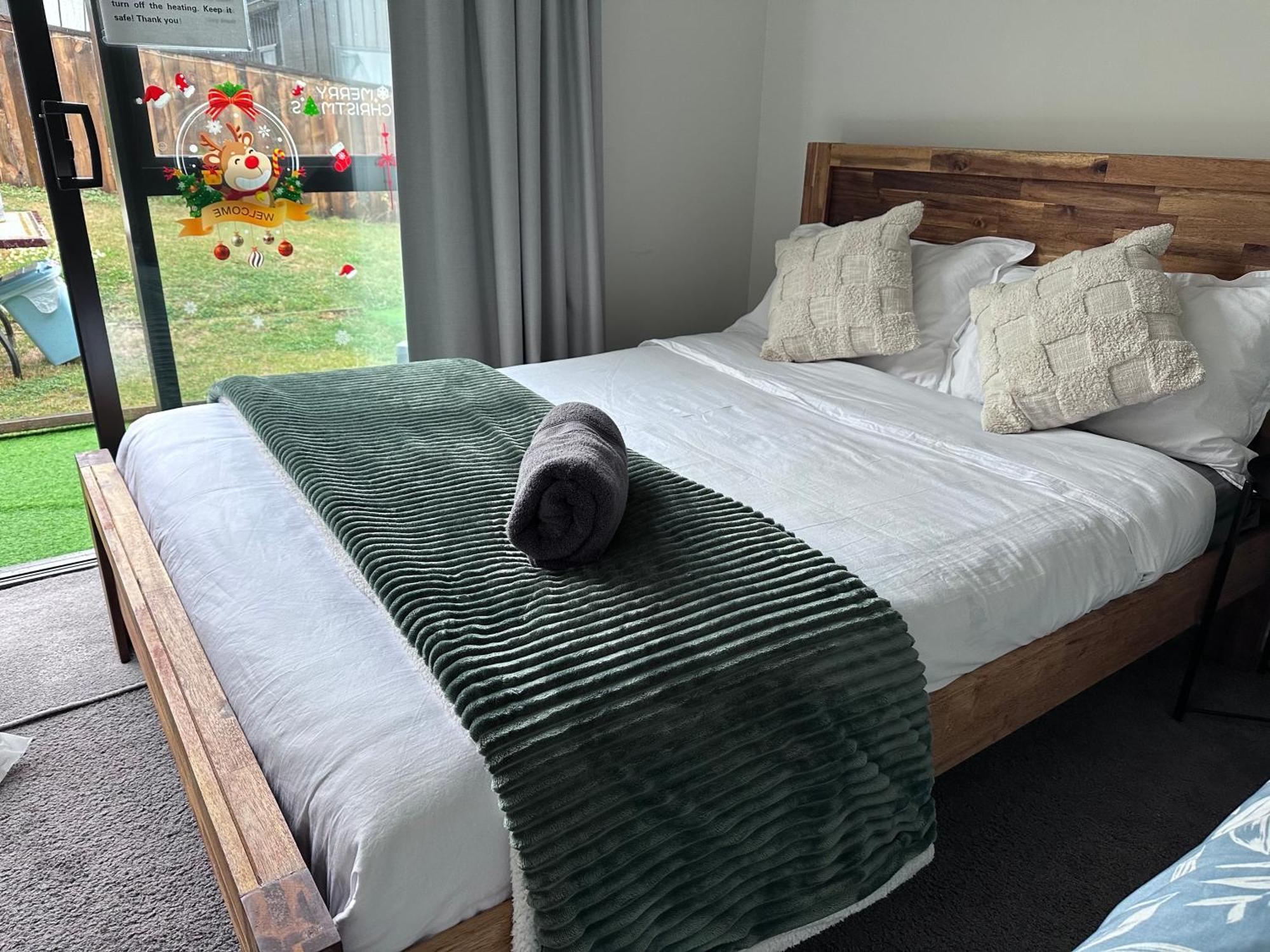 Hanleys Private Room Near Airport Франктън Екстериор снимка
